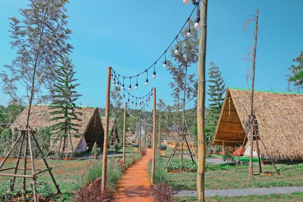 Yellowstone Camps Resort Khao Yai Pak Chong Extérieur photo
